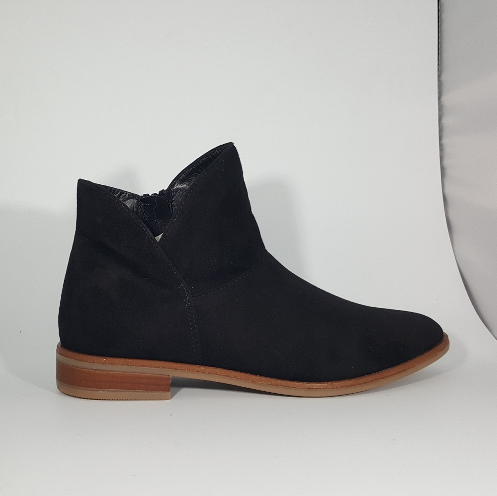 THE FLEXX Black Suede Ankle Boots 6.5